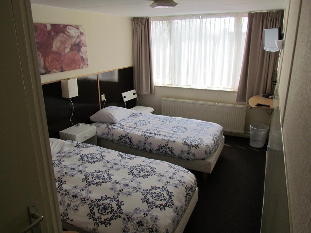 Hotel Cafe Woud Den Helder Zimmer foto